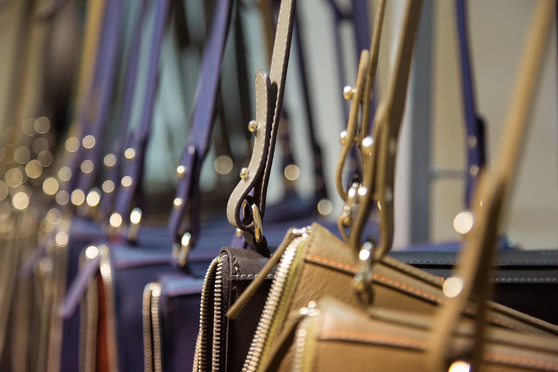 leather-handbags-manufacture