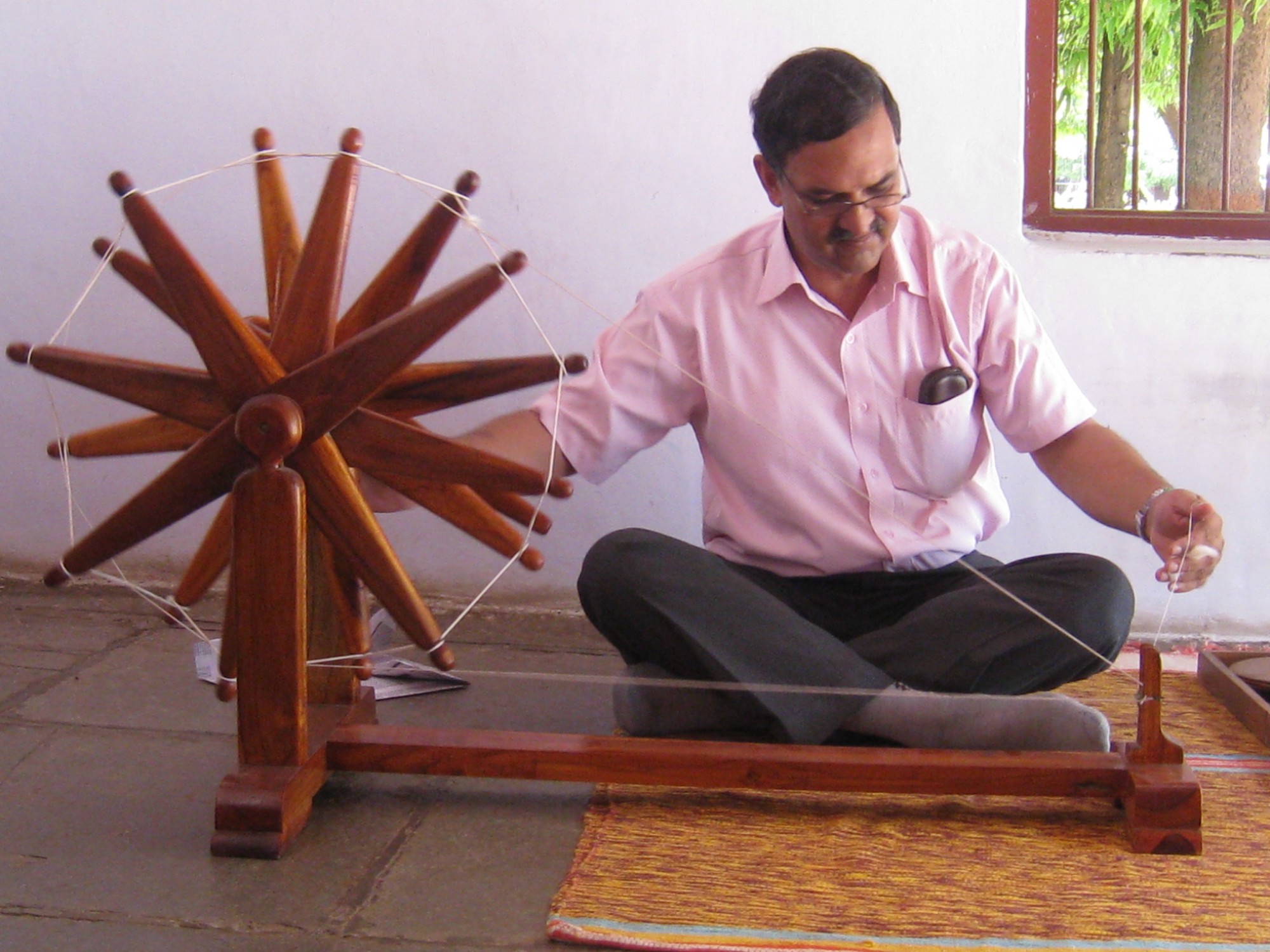 Handloom weaving Krishna Wool Charkha