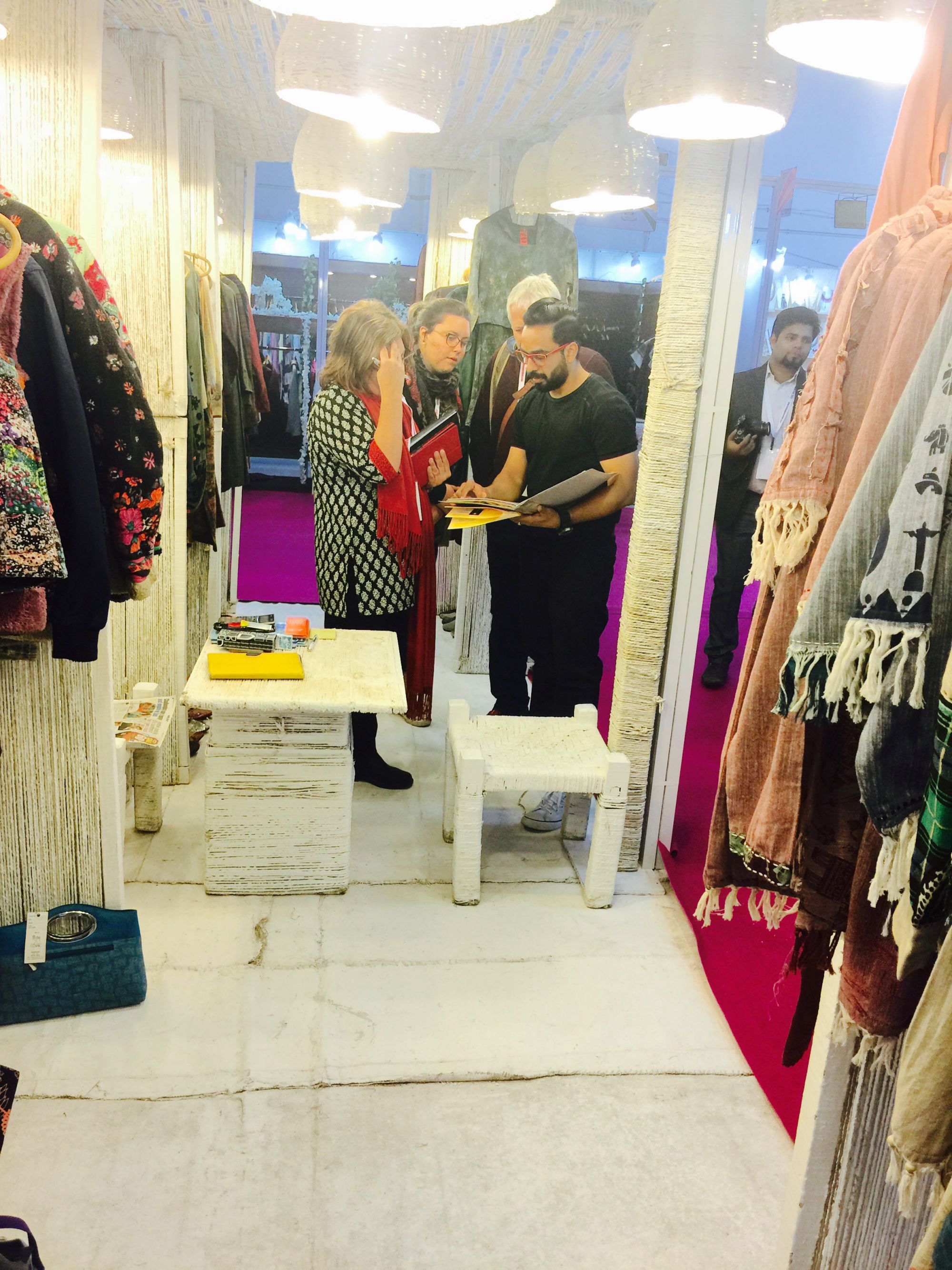Tushar-handworks-group-garment-manufacturer-fashion-india-utelier