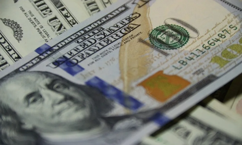 how to finance a fashion business