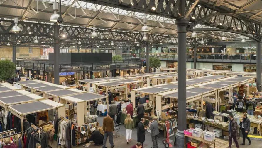 street market fashion sales