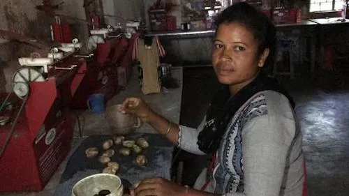 peace silk weaver at work